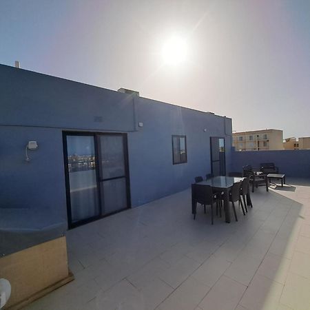 Appartement Sea View Penthouse à Zebbug  Extérieur photo